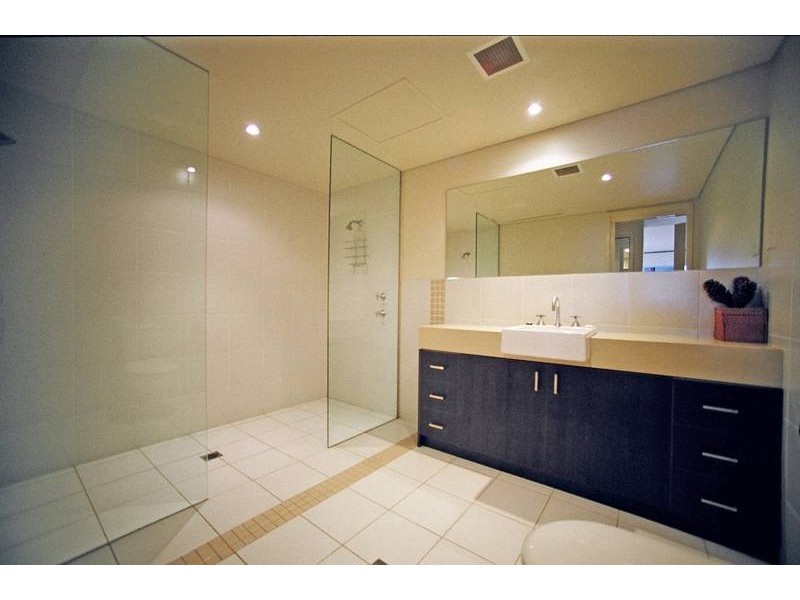 2/42 Bowen St, Huskisson NSW 2540