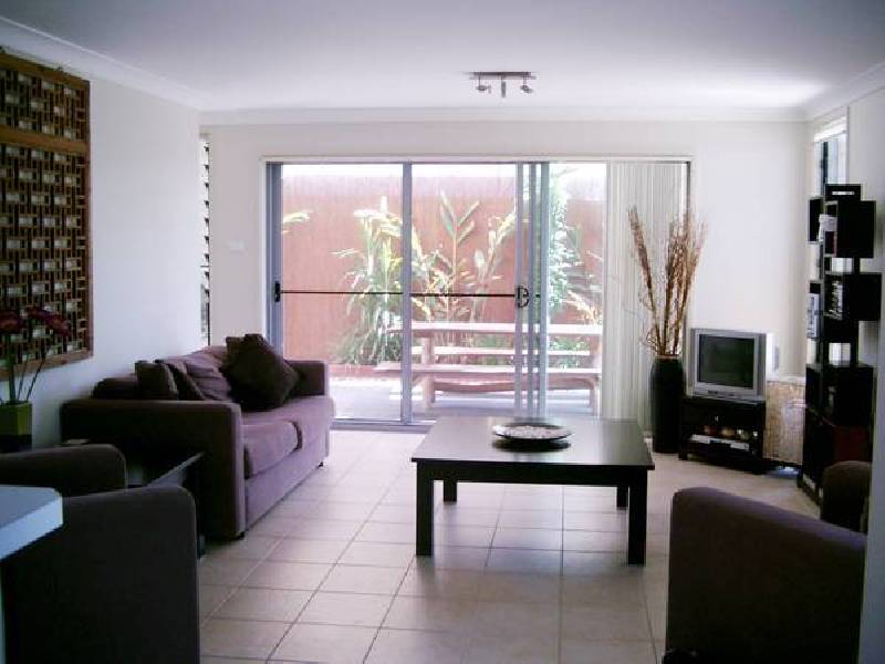 2/21 Duncan Street, Huskisson NSW 2540