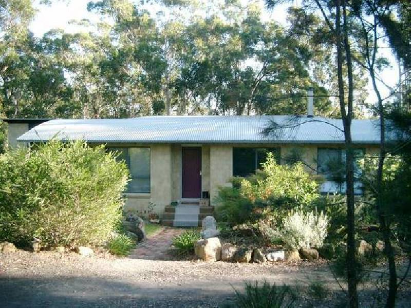 28 Mcarthur Drive, Falls Creek NSW 2540