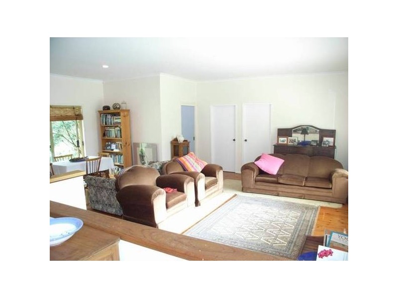 63 Cambourne Road, Tomerong NSW 2540
