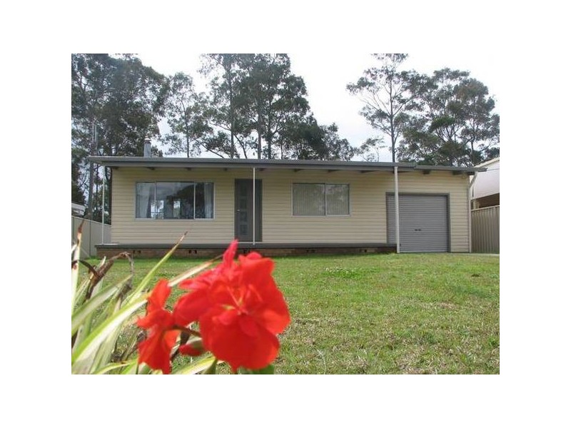 Walmer Avenue, Sanctuary Point NSW 2540