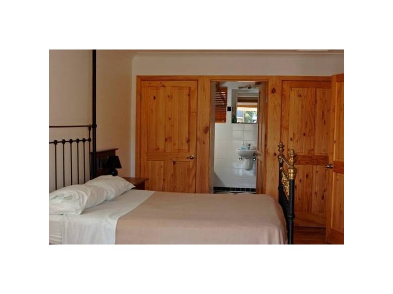 14 Caulfield Parade, Old Erowal Bay NSW 2540