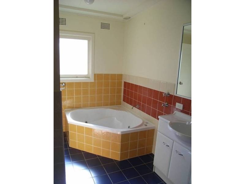 2/61 Hawke Street, Huskisson NSW 2540