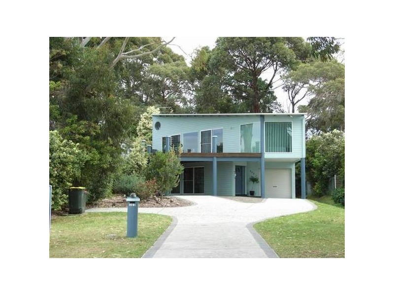 303 Elizabeth Drive, Vincentia NSW 2540