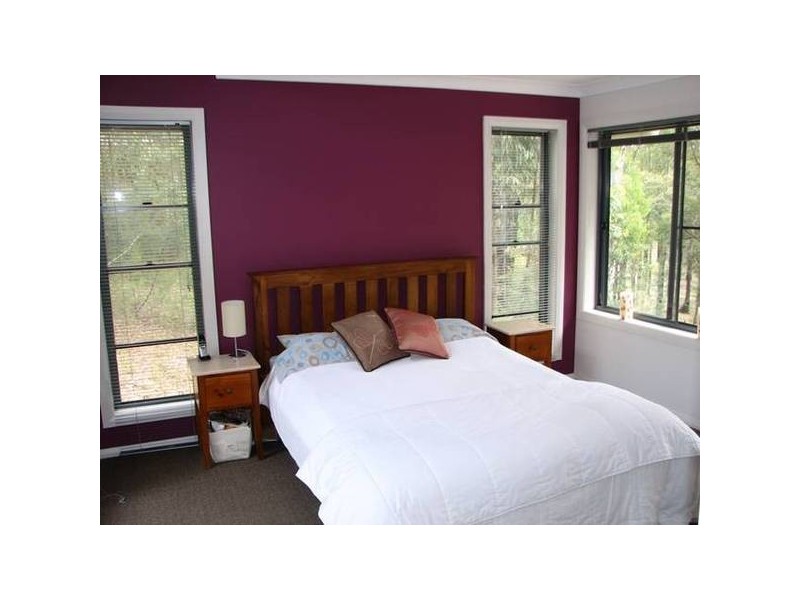 28 Mcarthur Drive, Falls Creek NSW 2540