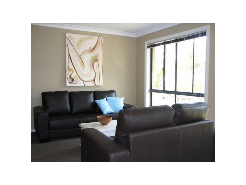 28 Mcarthur Drive, Falls Creek NSW 2540