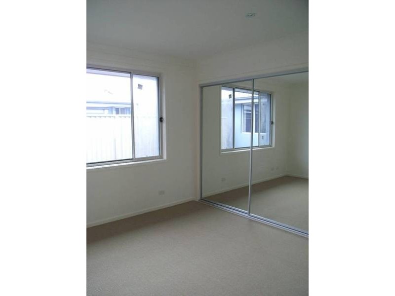 2/36 Nadine Street, Sanctuary Point NSW 2540