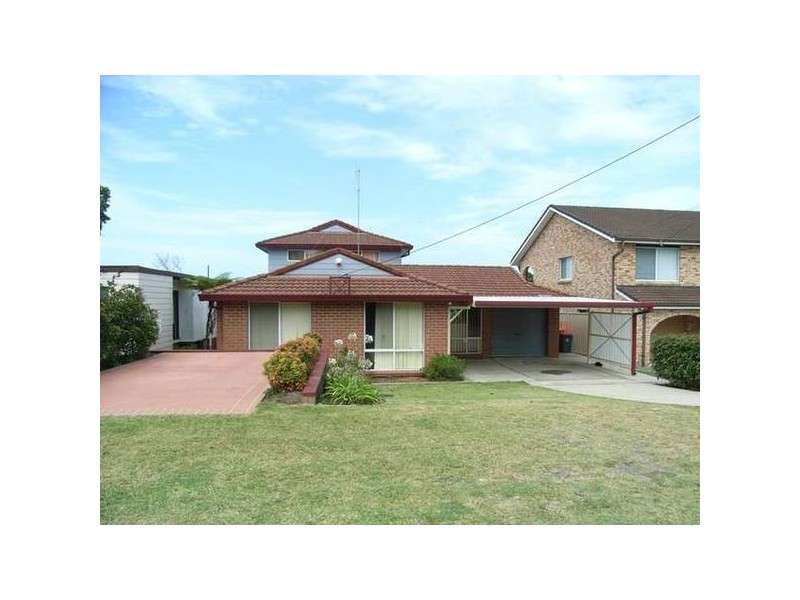 42 Lambs Crescent, Vincentia NSW 2540