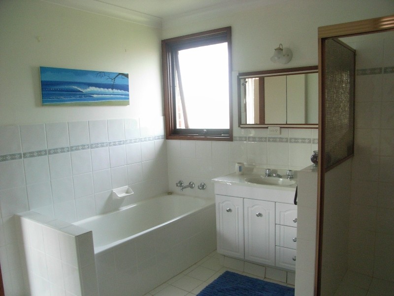 18 Beach Street, Vincentia NSW 2540