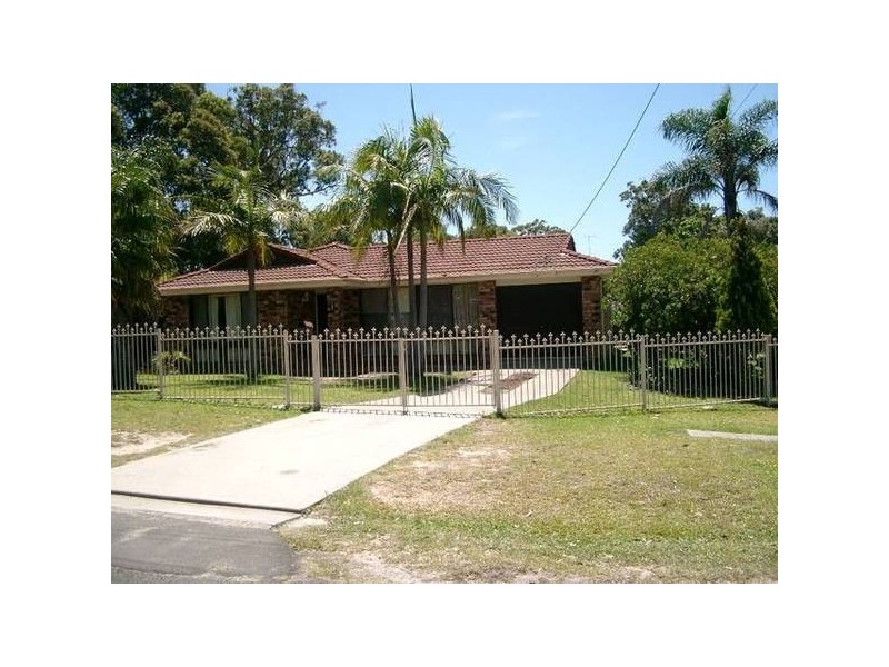 1 Waratah Crescent, Sanctuary Point NSW 2540