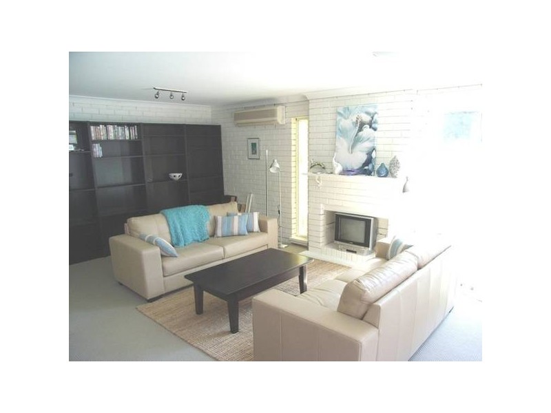 9 Illfracombe Avenue, Vincentia NSW 2540