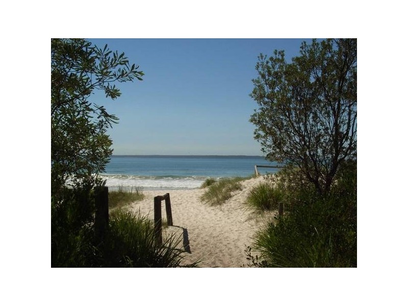 9 Illfracombe Avenue, Vincentia NSW 2540