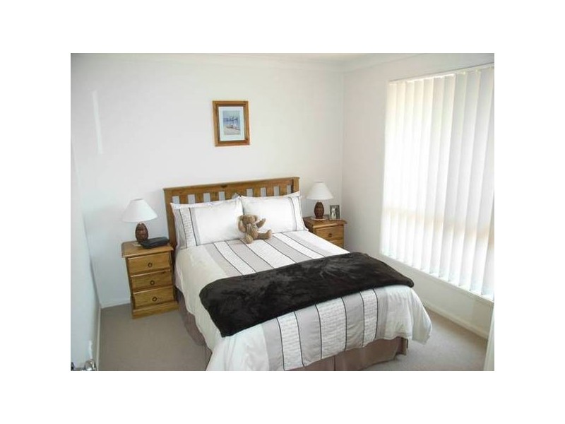 2/26 Excellent Street, Vincentia NSW 2540