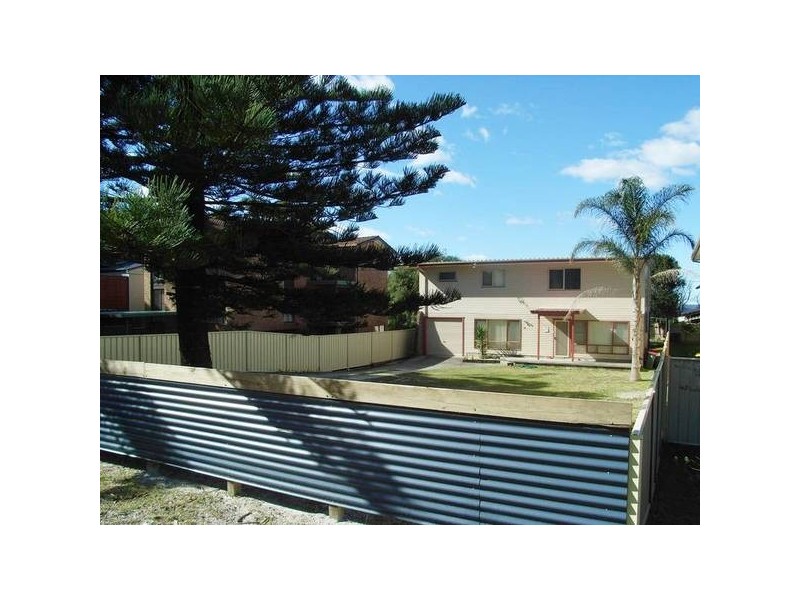 16 Elizabeth Drive, Vincentia NSW 2540