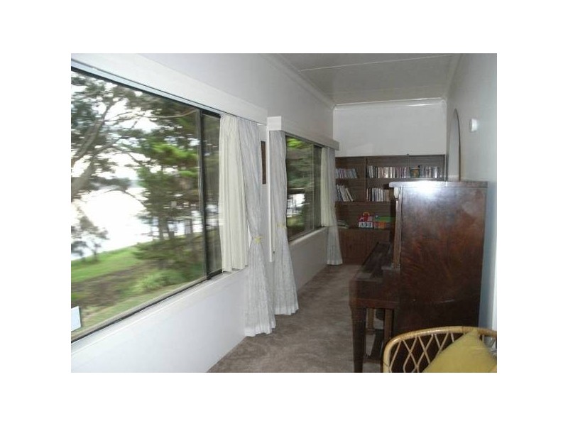 9 Rauch Close, St Georges Basin NSW 2540