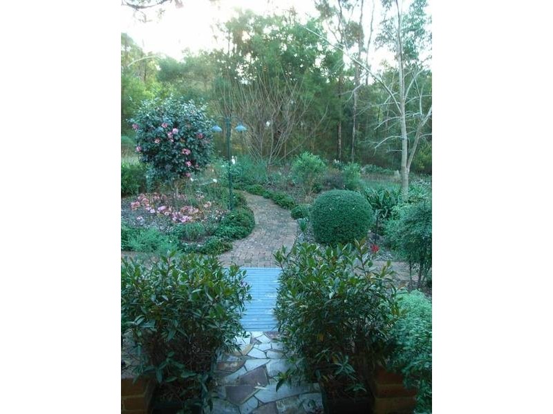 14 McArthur Drive, Falls Creek NSW 2540