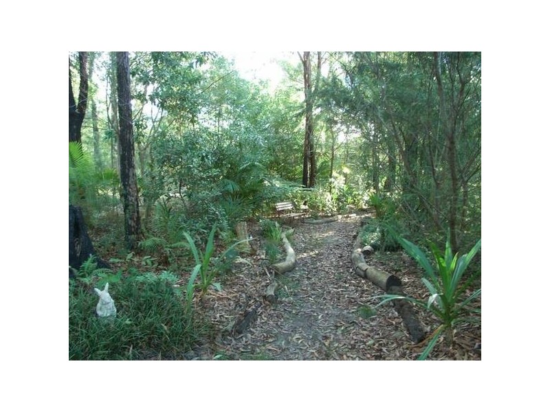 14 McArthur Drive, Falls Creek NSW 2540