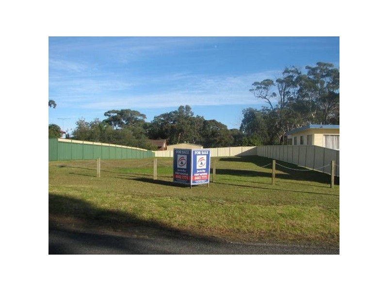 37 Grandview Street, Erowal Bay NSW 2540