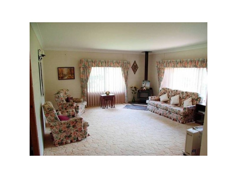 6 Edward Street, Vincentia NSW 2540