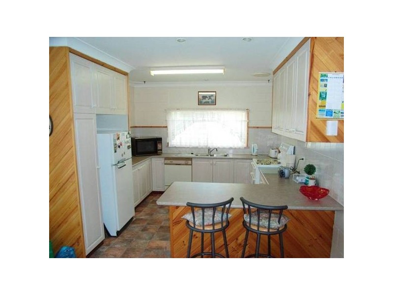 6 Edward Street, Vincentia NSW 2540