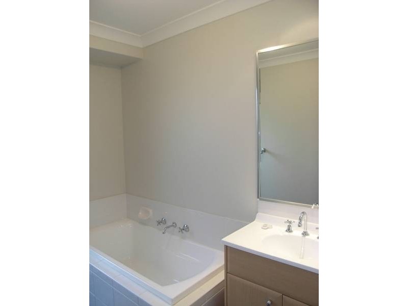 1 Emmeline Street, Vincentia NSW 2540