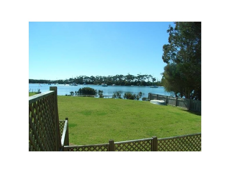 1/15 Wood Crescent, Huskisson NSW 2540