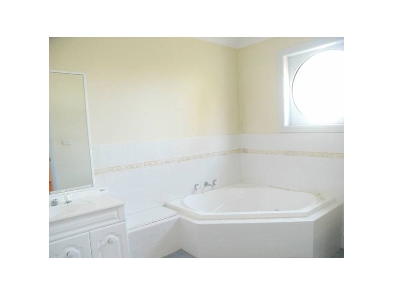 1/15 Wood Crescent, Huskisson NSW 2540