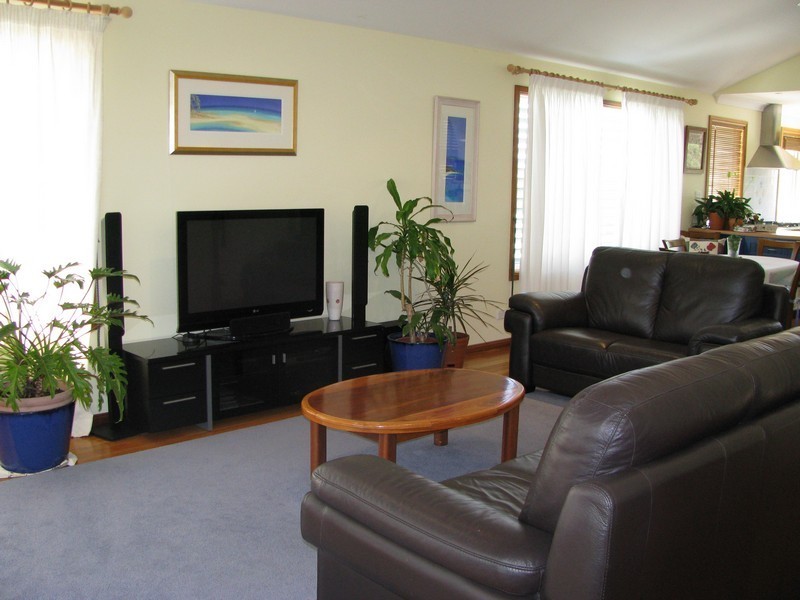 35 Saumarez Street, Vincentia NSW 2540