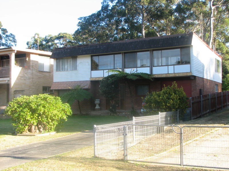 15 Loralyn Avenue, St Georges Basin NSW 2540