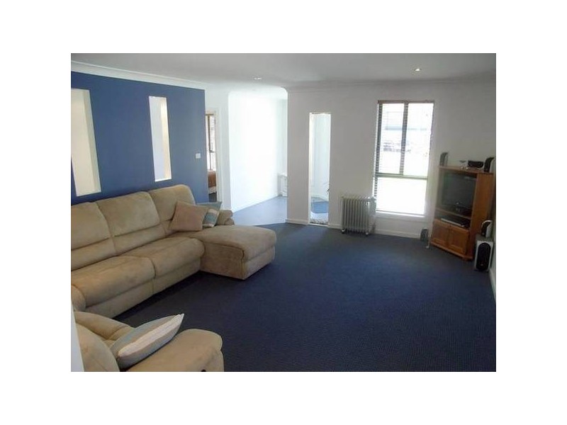 74 Waratah Crescent, Sanctuary Point NSW 2540