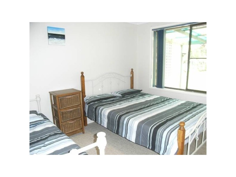 403 Elizabeth Drive, Vincentia NSW 2540