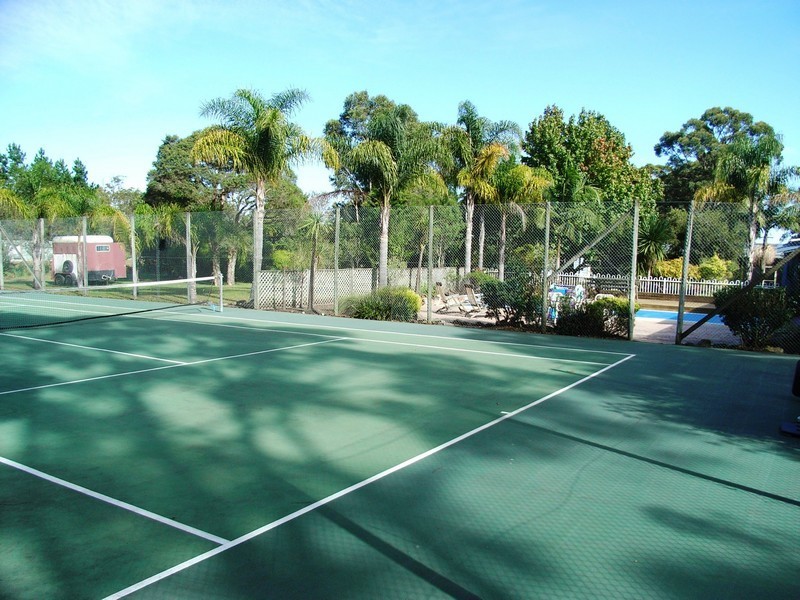 7 Pritchard Avenue, Woollamia NSW 2540