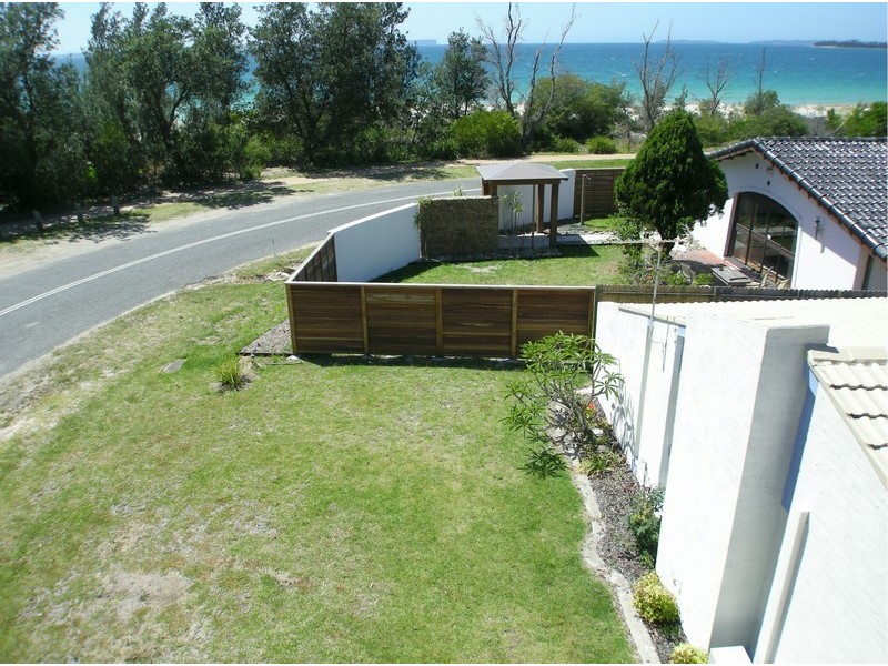 9 Illfracombe Avenue, Vincentia NSW 2540