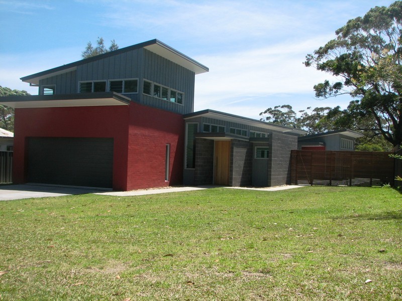 11 High Street, Erowal Bay NSW 2540