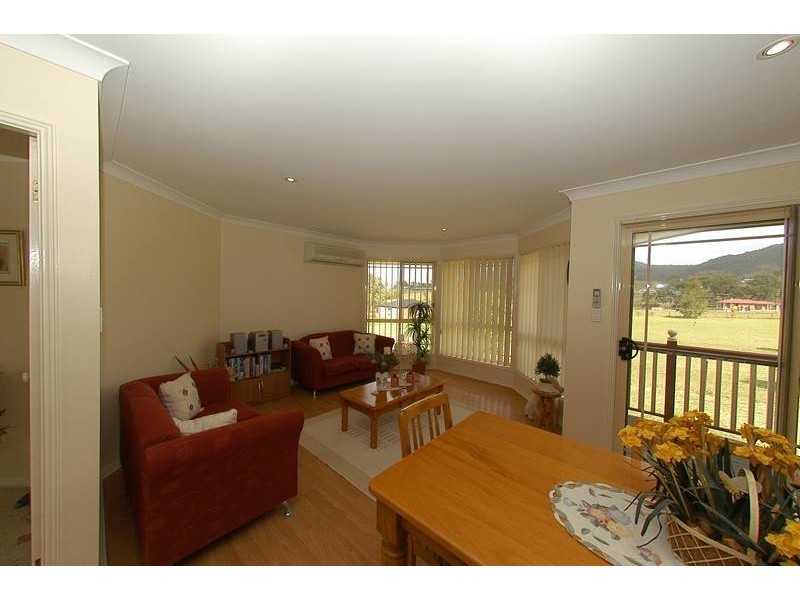 16 Craven Close, Gloucester NSW 2422