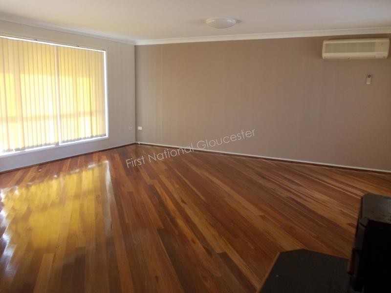 30 Carter Crescent, Gloucester NSW 2422