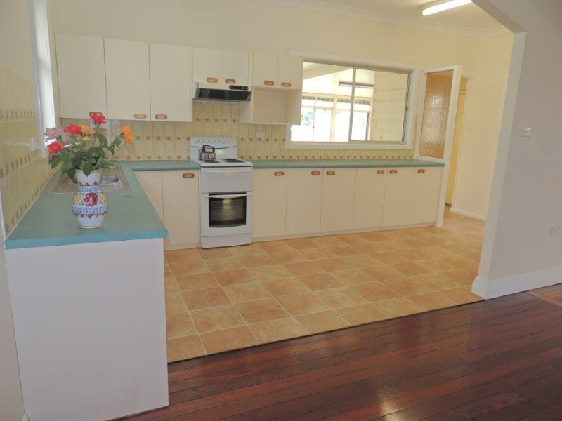 11 Cowper St, Gloucester NSW 2422
