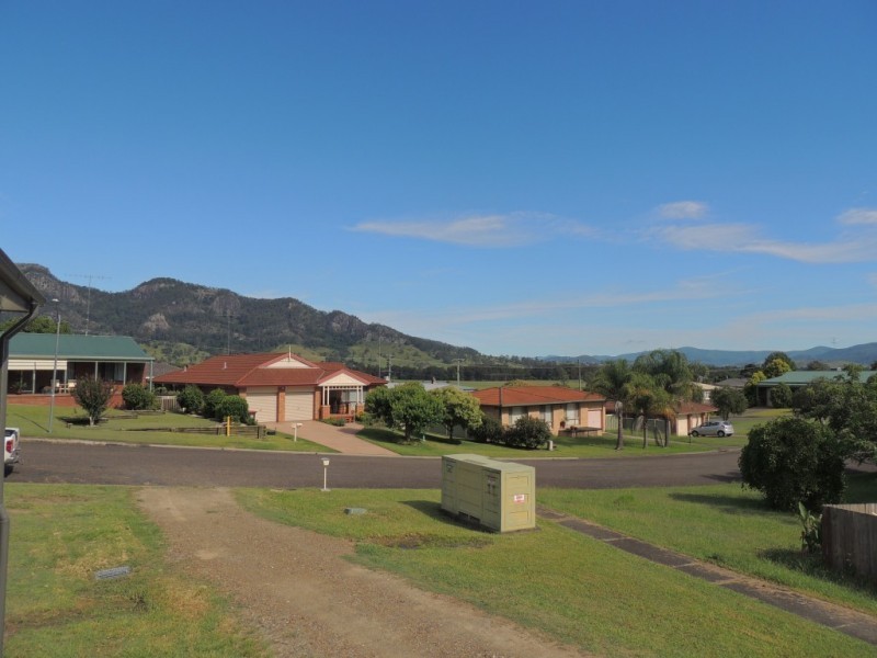 24 Carter Cres, Gloucester NSW 2422