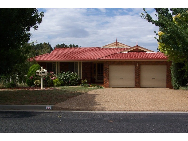 25 Casuarina Drive, Orange NSW 2800