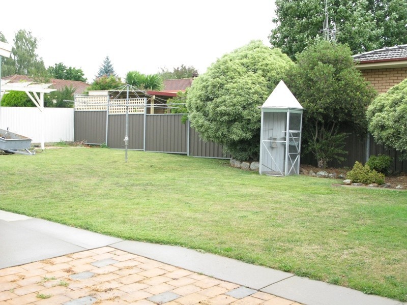 5 Benelong Place, Orange NSW 2800