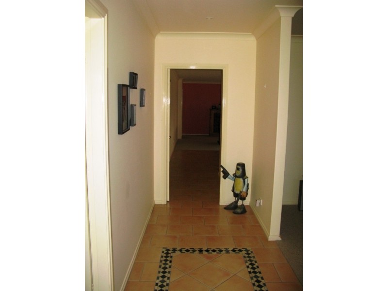 2 Lavender Close, Orange NSW 2800