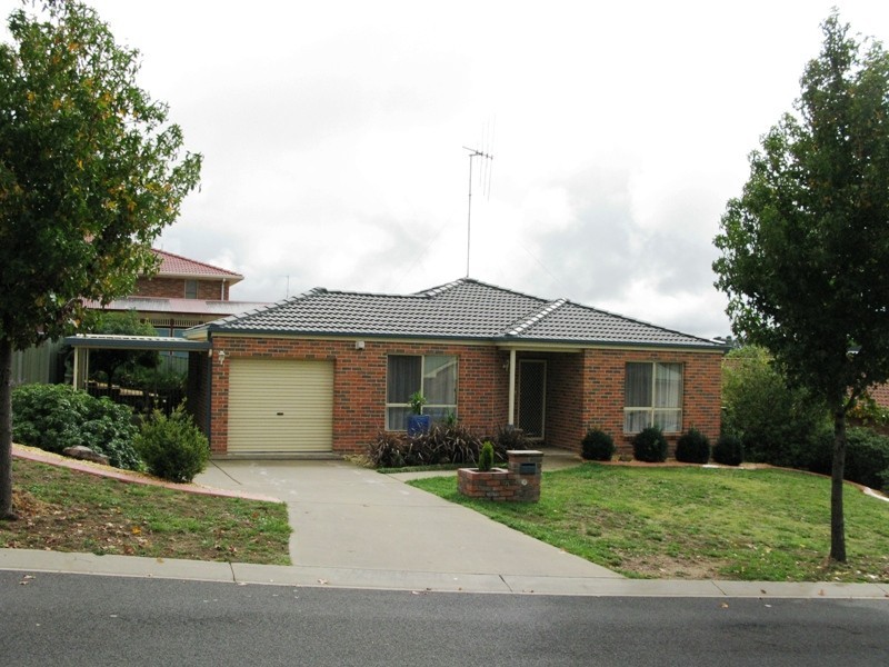 10 Amana Circuit, Orange NSW 2800