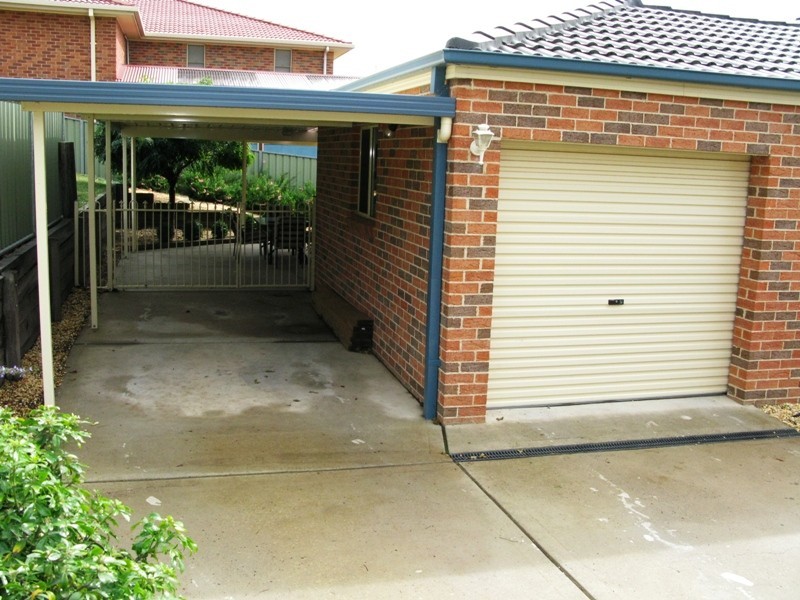 10 Amana Circuit, Orange NSW 2800