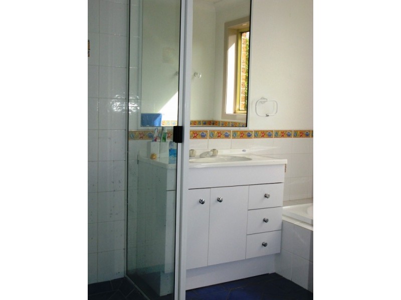 10 Amana Circuit, Orange NSW 2800