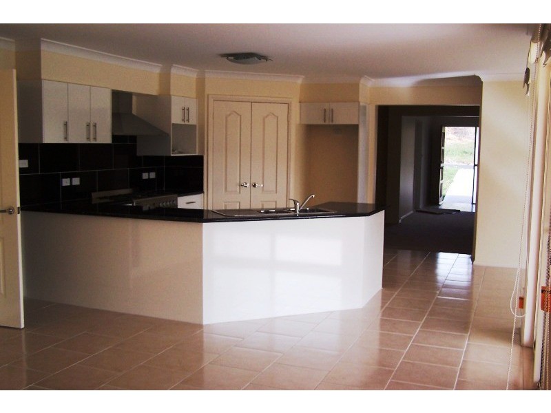 1 & 5 Faye Crescent, Orange NSW 2800