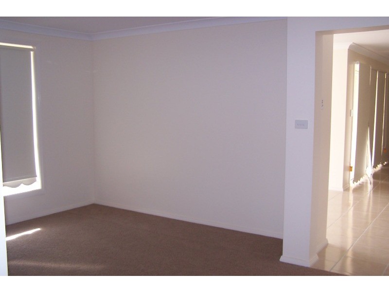 1 & 5 Faye Crescent, Orange NSW 2800