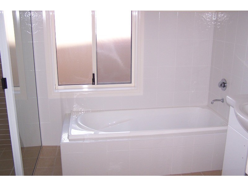 1 & 5 Faye Crescent, Orange NSW 2800