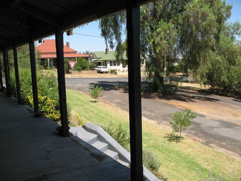 2 Short Street, Orange NSW 2800