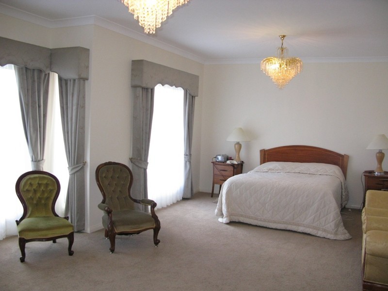 28 Isaac Drive, Orange NSW 2800