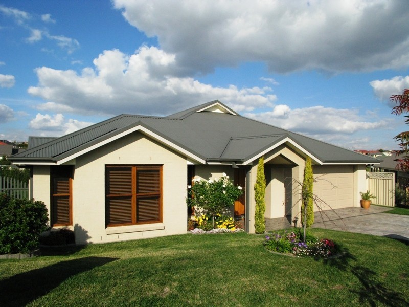 3 Avonlea Place, Orange NSW 2800